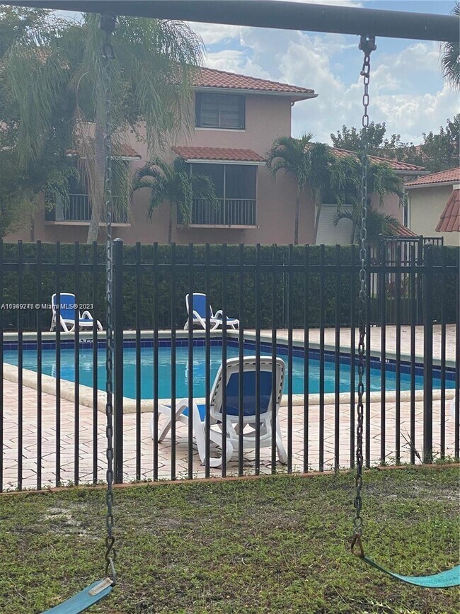 Building Photo - 9712 Hammocks Blvd