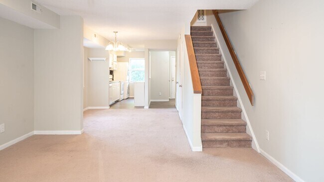 Foto del edificio - Fantastic Location! Chapel Hill 2 Bedroom ...