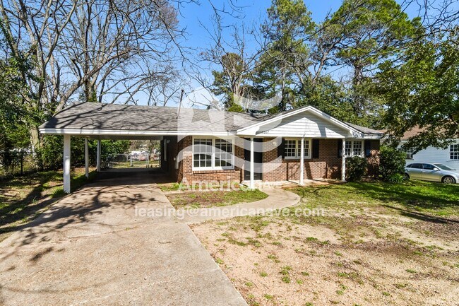Building Photo - 2607 Plum St