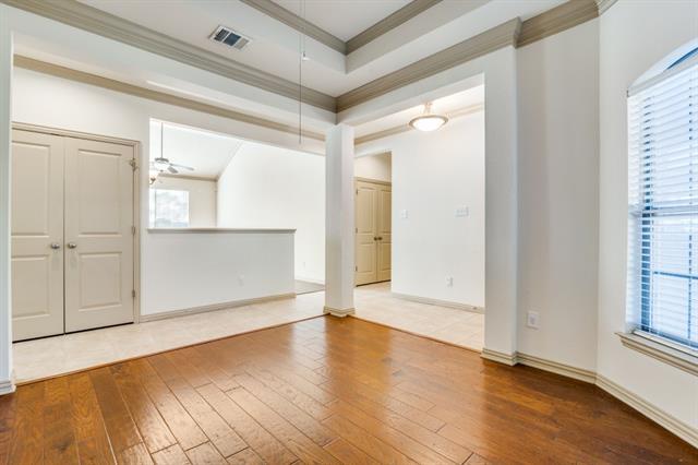 Foto del edificio - 3307 Lakeside Dr