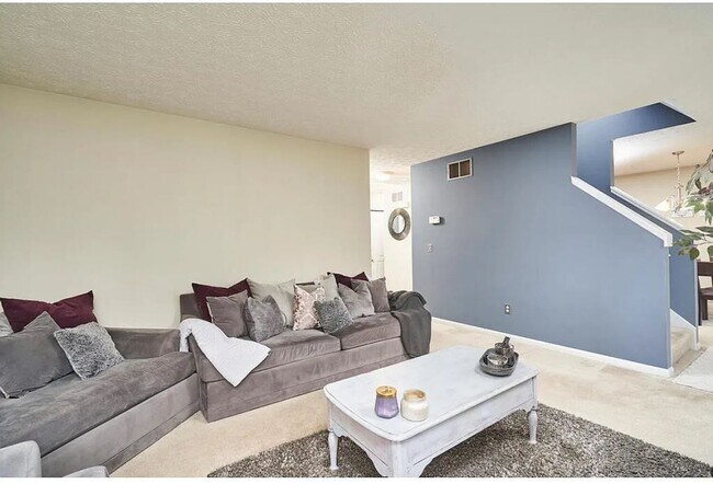 Foto del edificio - 3 bedroom 2.5 bath single family home