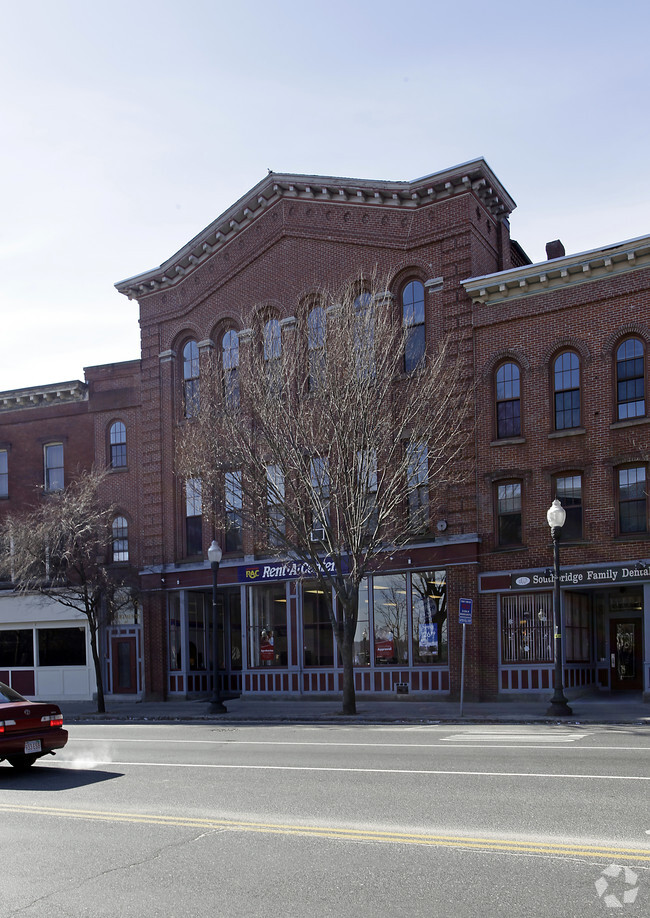 Building Photo - Edwards Block