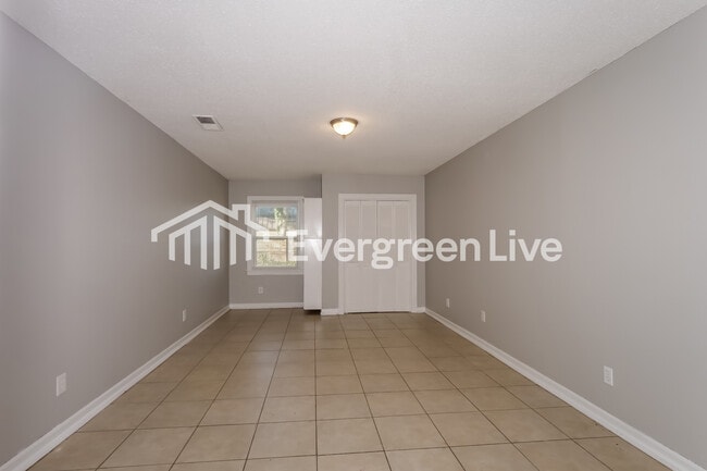 Foto del edificio - 6423 Patmore Rd