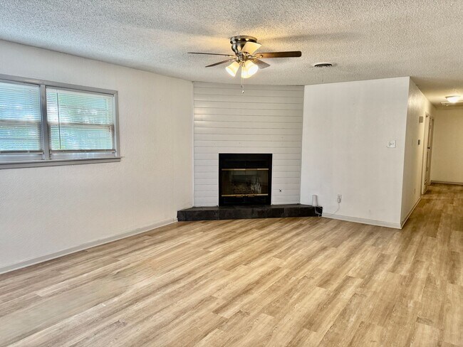 Foto del edificio - 4419 39th St