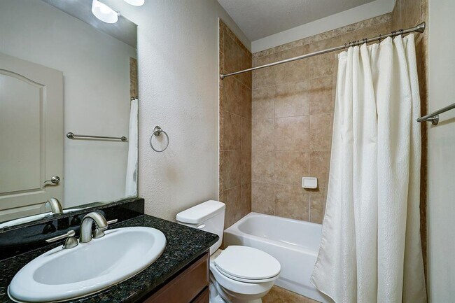Foto del edificio - 5701 Kiam St