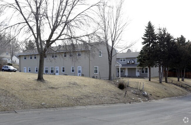 Foto del edificio - 4641-4647 Tyler St NE