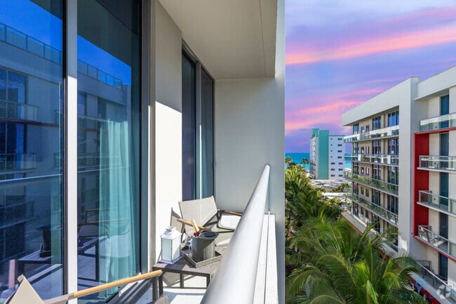 Building Photo - 777 N Ocean Dr