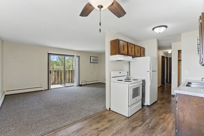 Foto del edificio - Forest Lake NorthShore Apartments LLC (1167)