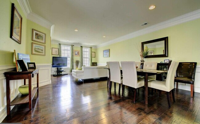 Building Photo - 23479 Buckland Farm Terrace