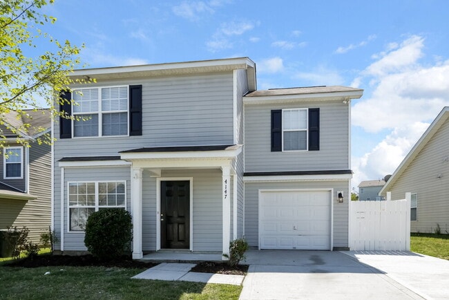 Building Photo - 4147 Broadstairs Dr SW