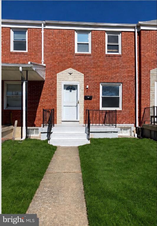 Building Photo - 2167 Graythorn Rd