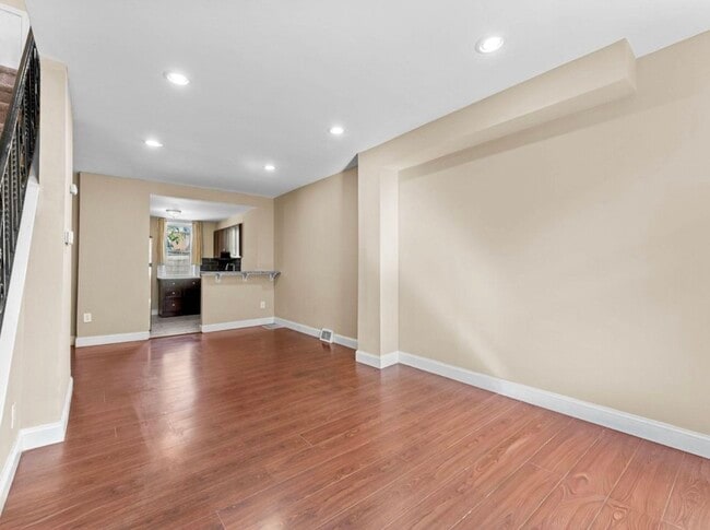 Foto del edificio - 2223 Winton St