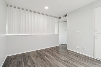 Interior Photo - 1223 Federal Ave
