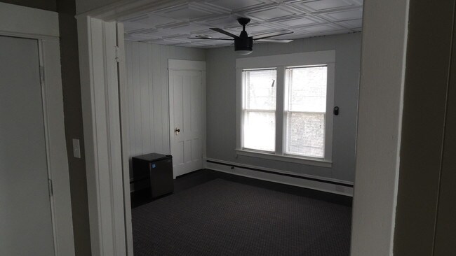 Building Photo - 145 N Arlington Ave