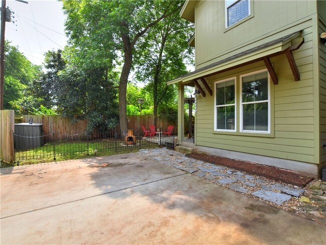 Foto del edificio - 2004 Haskell St