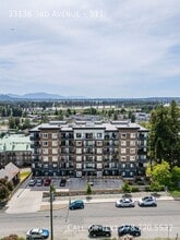 Building Photo - 33136 3 Ave
