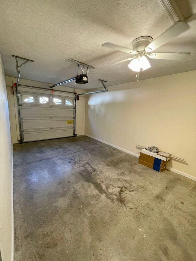 Foto del edificio - Duplex for Rent