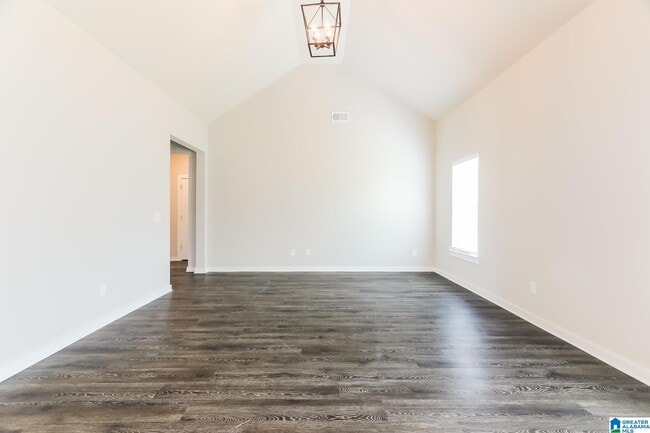 Building Photo - 135 Wolf Ln