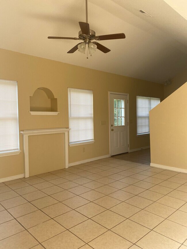 Foto del edificio - 90-92 West Rainsong