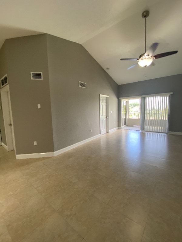 Photo - 2820 N Oakland Forest Dr Apartment