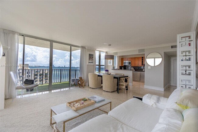 Foto del edificio - 780 NE 69th St