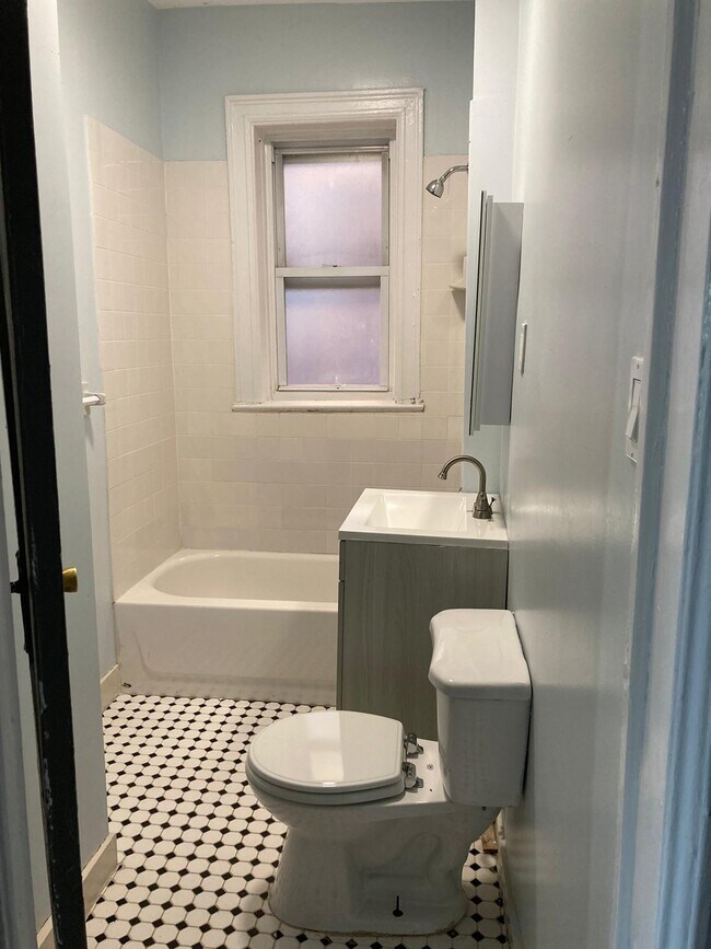 237 Fowler Ave, Jersey City, NJ 07305 Apartments in Jersey City, NJ