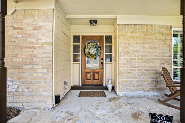 Building Photo - 18315 Harrow Hill Dr