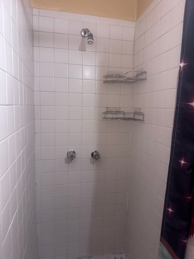 Foto del edificio - 6560 Grant Ct