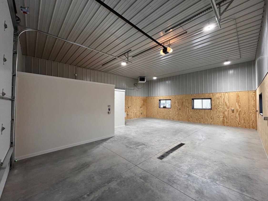 Foto principal - Commercial Shop Space for Lease