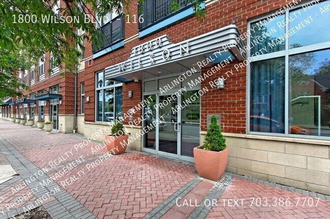 Photo - 1800 Wilson Blvd House