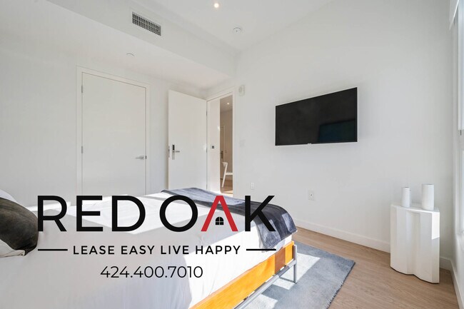 Foto del edificio - 8820 Belford Ave