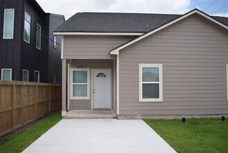 Building Photo - 331 Tite St