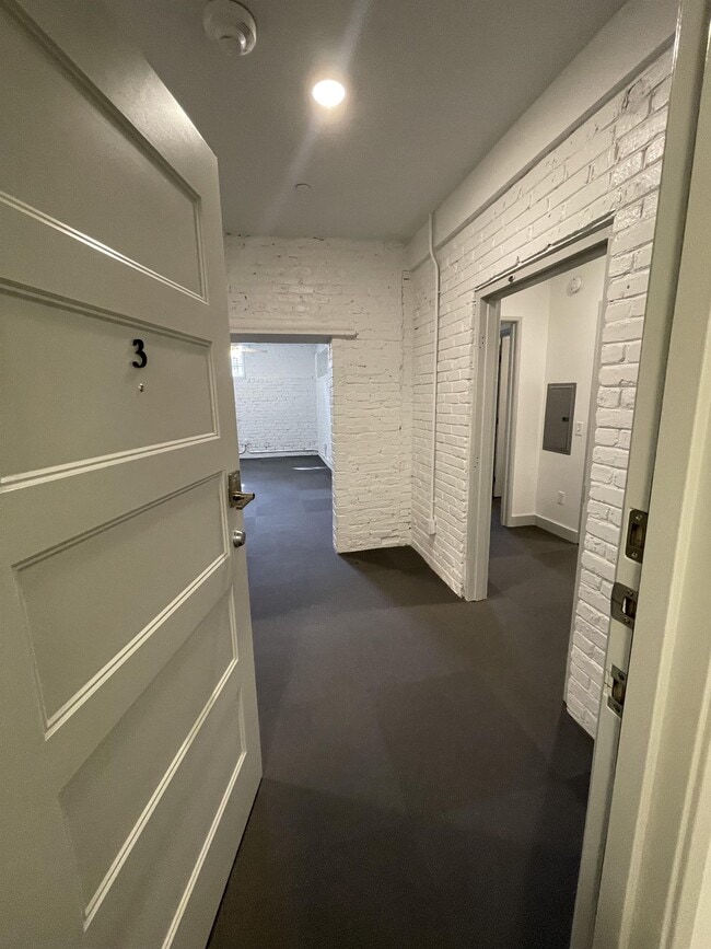 Foto del edificio - 315 W 38th St
