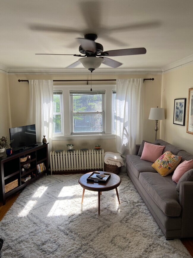 Foto del edificio - 3536 Emerson Ave S