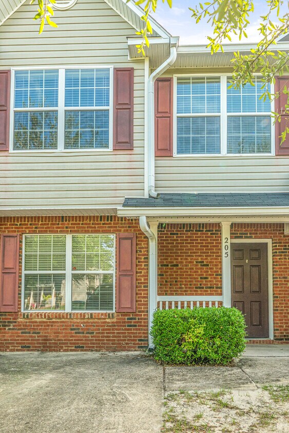 205 Swaying Pine Ct, Crestview, FL 32539 Townhome Rentals in Crestview FL