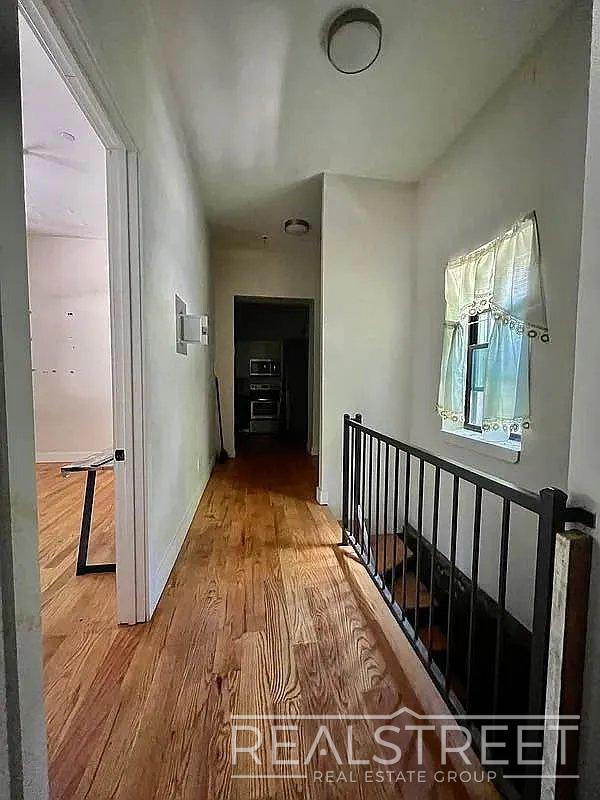 Foto del edificio - 3 Bed / 1.5 Bath Duplex | Bushwick | Brooklyn