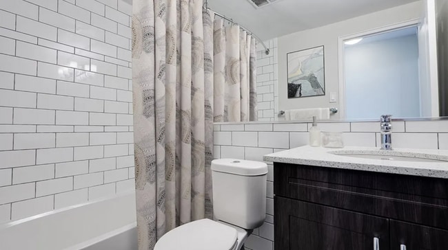 Building Photo - 80 Wellesley Street East