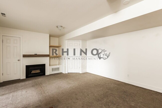 Foto del edificio - 1767 Willowbrook Dr