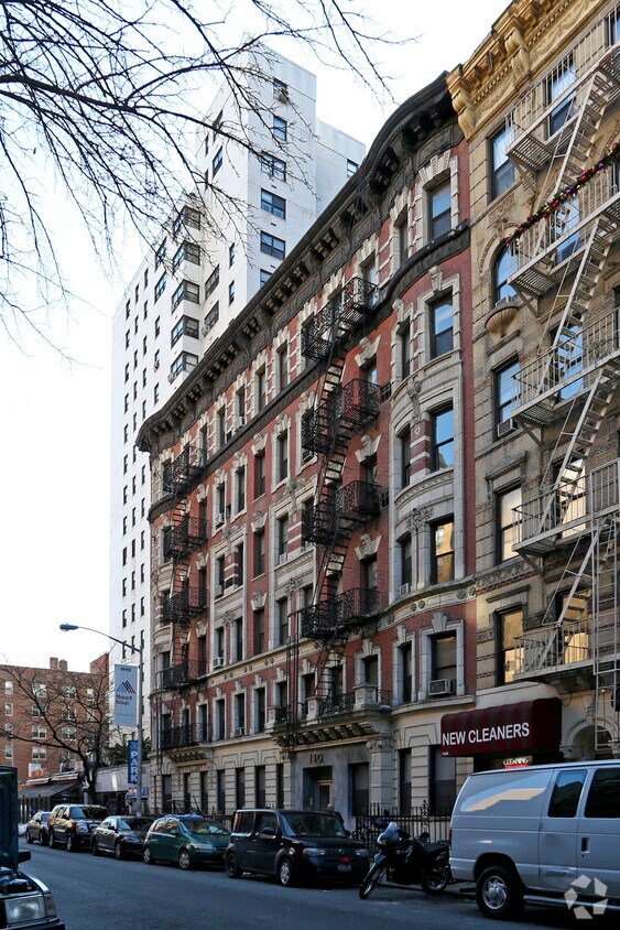 136 - 142 E 17th St - 136-142 E 17th St