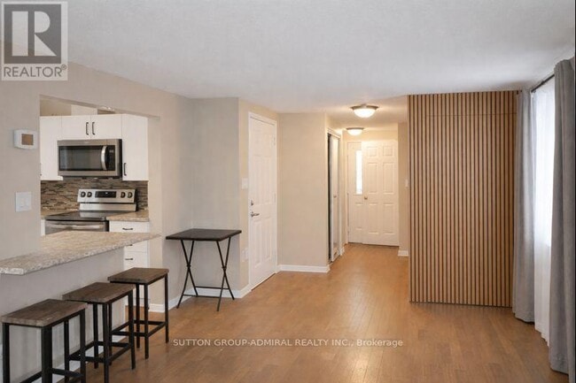 Building Photo - 133 Columbia Rd