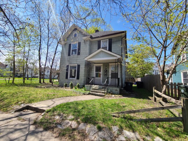 Building Photo - 811 Leland Ave