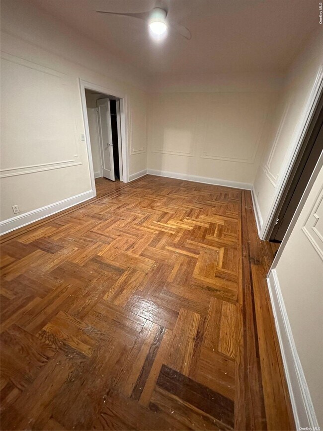 Foto del edificio - 47-51-51 44th St