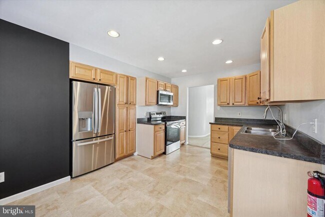 Foto del edificio - 318 Brentwood Ave