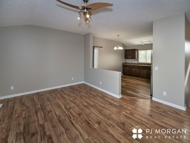 Photo - 8228 N 147th St House