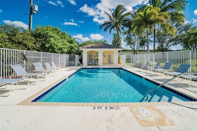 Foto del edificio - 11425 NW 34th Pl