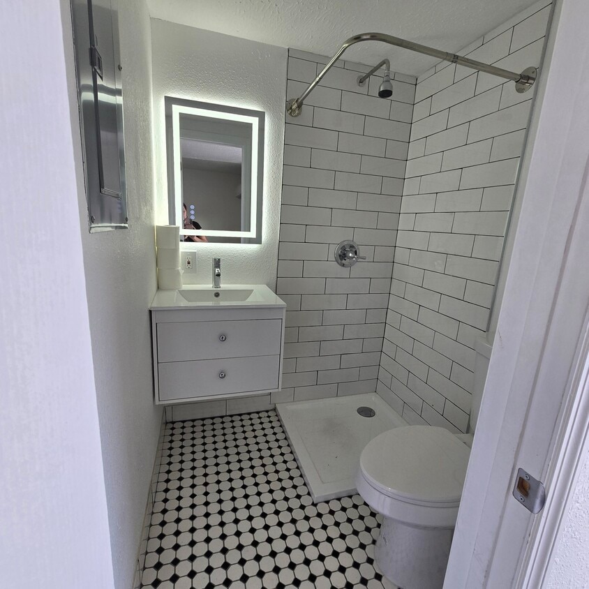 Foto del edificio - 2604 Winding Ridge Ave S