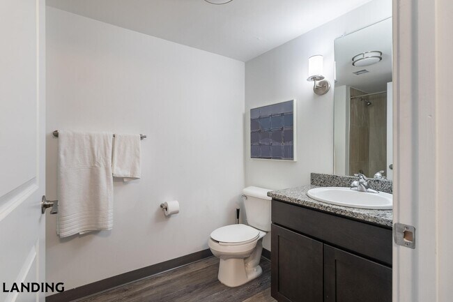 Foto del edificio - 50 Morgan St N