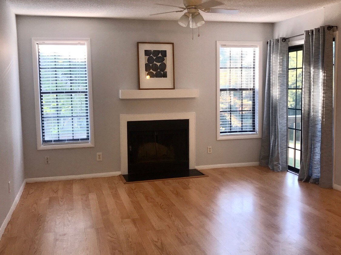 Foto principal - 3805 Chimney Ridge Pl