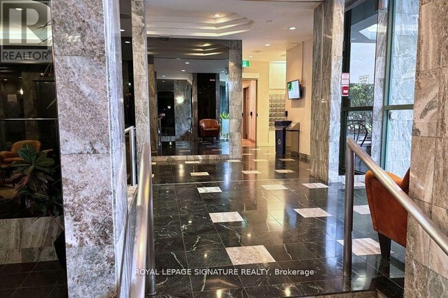 Photo du bâtiment - 4470-4470 Tucana Ct