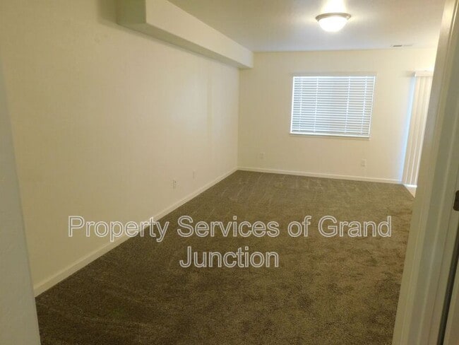 Building Photo - 654 Trinity Way